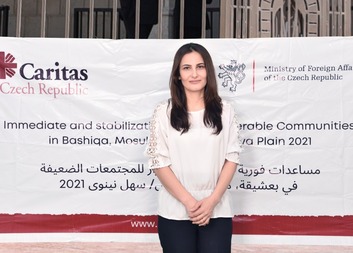 من امرأة نازحة إلى عاملة في المجال الإنساني