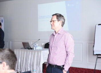 خلف كواليس كاريتاس جمهورية التشيك: قابل رئيس دائرتنا جيري شكور