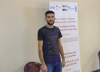 تغيرت حياة قتادة بشكل كبير بعد مشاركته في تدريب المهارات الحياتية