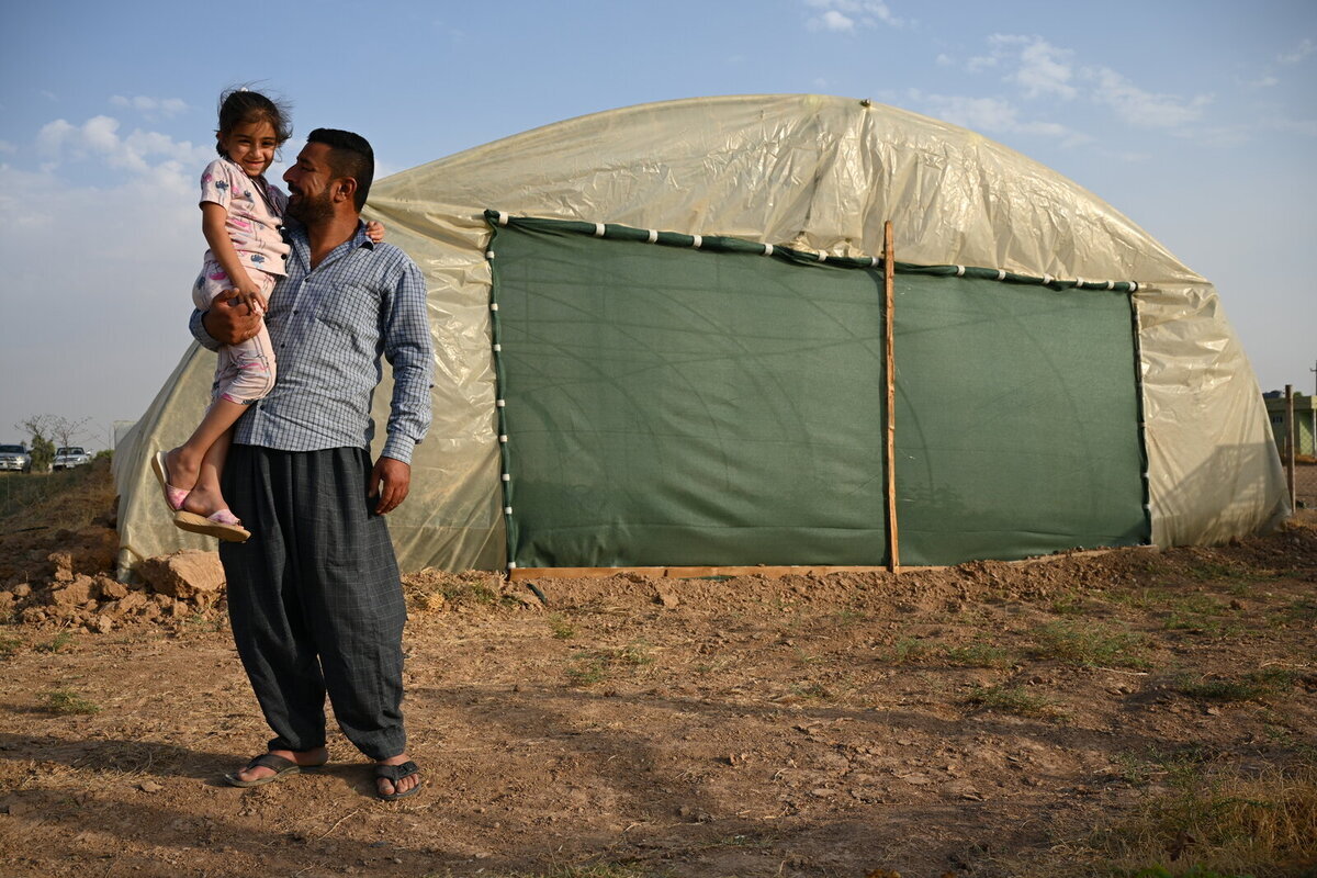 كامَران وعائلته من بين الأشخاص النازحين داخلياً كامَران وعائلته من بين الأشخاص النازحين داخلياً