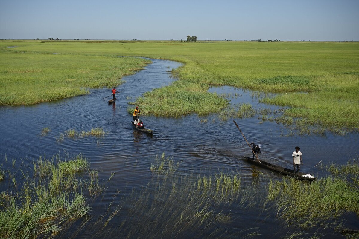 سهل باروتسي يضم مسكنًا لما يقرب من 250 ألف شخص سهل باروتسي يضم مسكنًا لما يقرب من 250 ألف شخص