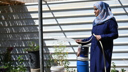 الحرف اليدوية تمكن أهل المناطق الفقيرة من الوقوف على أقدامهم وتعيد إعمار المناطق التي شهدت حروبًا